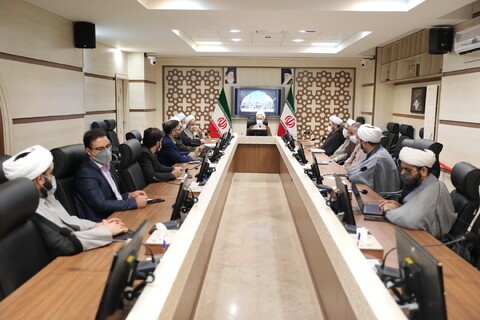 جلسه شورای فناوری حوزه با آیت الله اعرافی