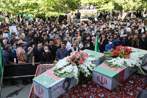 تصاویر/مراسم تشییع سه تن از شهدای تازه تفحص شده دفاع مقدس در اصفهان