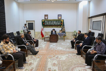 تقدیر تولیت حرم مطهر کریمه اهل‌بیت(س) از زحمات مدیرکل سابق فرهنگ و ارشاد استان قم