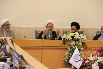 امروز با پدیده سیاه نمایی و بدجلوه دادن حوزه‌های علمیه مواجه هستیم