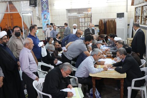 تصاویر/ برگزاری میز خدمت دادگستری فارس در مسجد النبی(ص) شیراز