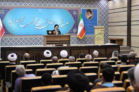 تصاویر/ سلسله جلسات شرح و تفسیر نهچ البلاغه در ارومیه