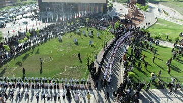 تصاویر/ جشن میلاد حضرت معصومه(س) و اجرای سرود سلام فرمانده در ماکو