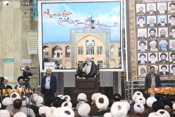 تصاویر/ گرامیداشت مقام مرجعیت و یادبود ۳۵ تن از اساتید مرحوم در ایام کرونا