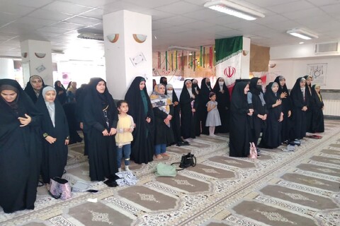 تصاویر/ همایش افزایش جمعیت و فرزنداوری در مدرسه علمیه الزهرا (س) شاهین دژ