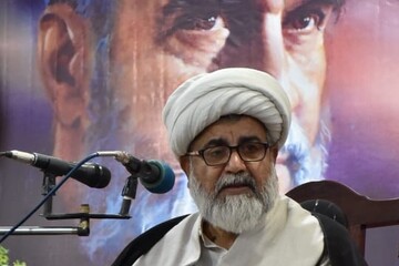 امام خمینی سپری محکم در برابر استعمار بود