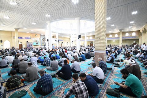 تصاویر / حضور مردم مومن ارومیه در آیین عبادی سیاسی نماز جمعه