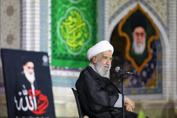 تصاویر/ مراسم گرامیداشت سالروز قیام ١۵ خرداد در حرم مطهر رضوی