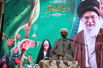 نقش زنان در تاریخ اسلام و انقلاب