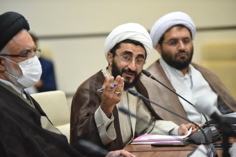 تصاویر| اجلاسیه مسئولان مدارس علمیه فارس با حضور رئیس جامعه مدرسین حوزه علمیه قم