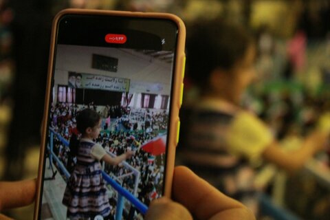 تصاویر/ اجرای سرود «سلام فرمانده» در سنندج