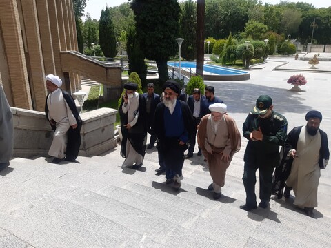 سفر نماینده ولی فقیه و جمعی از روحانیون کاشان به اصفهان