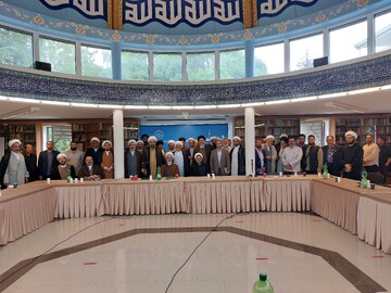 دیدار مدیر حوزه‌های علمیه با فضلا و مبلغین فعال در اروپا