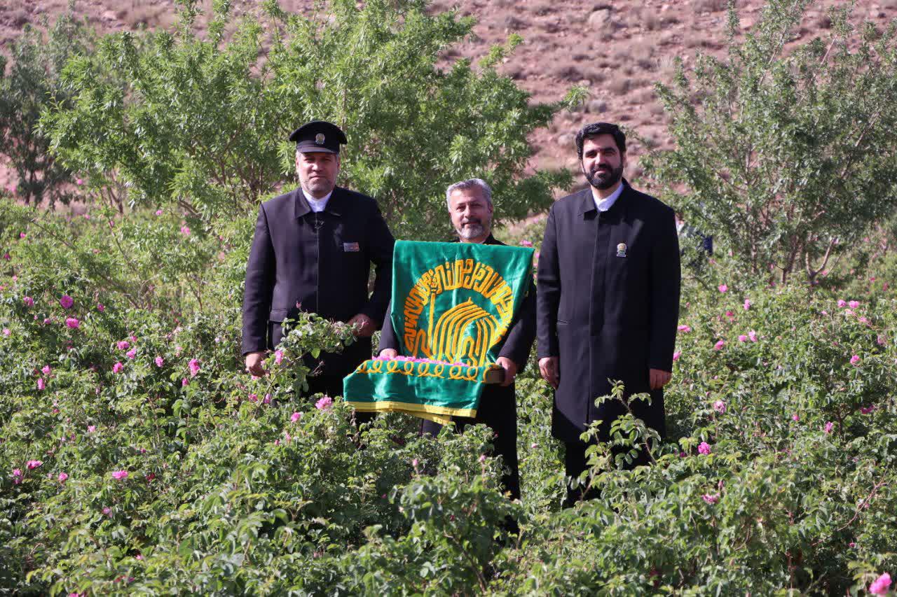 دومین آیین «اشک گل سرخ» برگزار شد