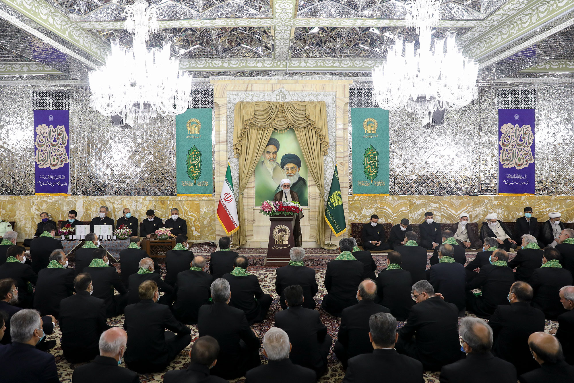 Imam Reza Shrine’s Servants Must Manifest Razavi School of Thought