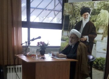 وظیفه ما در چهل سال دوم انقلاب سنگین تر از چهل سال اول است