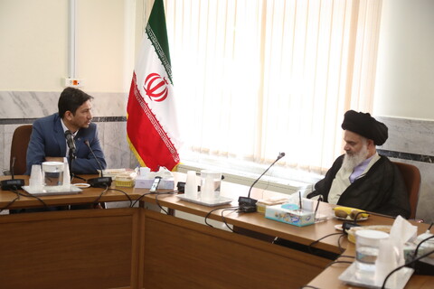 تصاویر/ دیدار مدیر عامل بانک قرض الحسنه مهر کشور با آیت الله بوشهری
