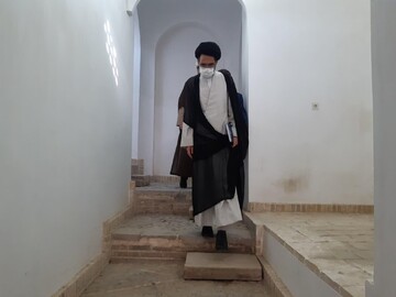 تصاویر/ دیدار نماینده ولی فقیه در کاشان با فعالان حفظ ابنیه‌های تاریخی و کارکنان میراث فرهنگی