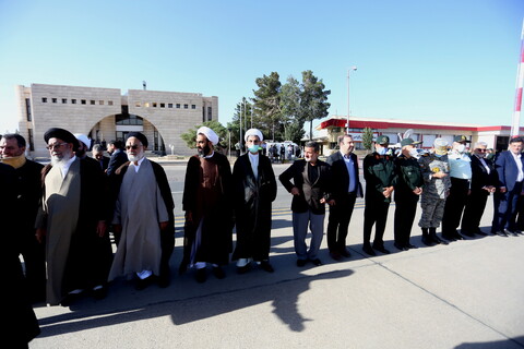 تصاویر/ ورود رئیس جمهور به اصفهان و استقبال مسولان عالی استان