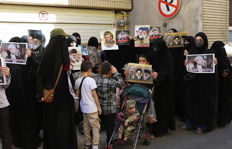تصاویر/ تجمع جمعی از طلاب آذربایحان در حمایت از روحانی زندانی در آذربایجان