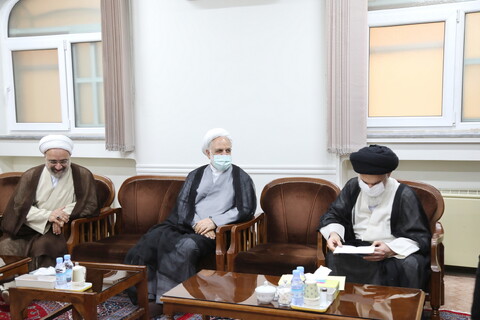 نشست رئیس قوه قضائیه با اعضای جامعه مدرسین حوزه علمیه قم