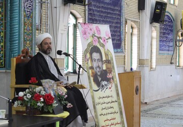 میزان محبت ما به اهل بیت(ع) به میزان تبعیت از آنان است