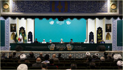 حرم امام رضا (ع) میں مختلف ادیان و مذاہب کے نمائندوں کا اجتماع