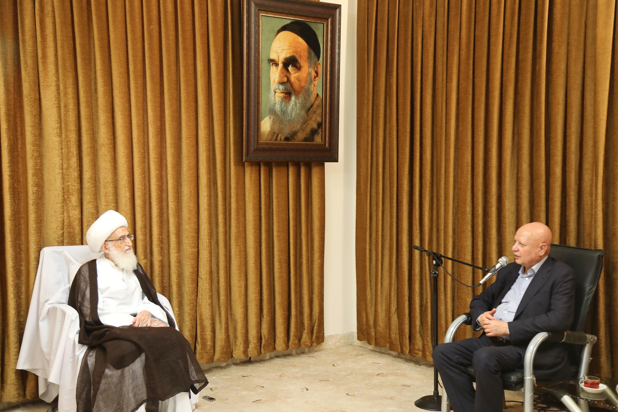 Photo/ Grand Ayatollah Noori Hamedani Receives Iran's Head of Plan and Budget Organization