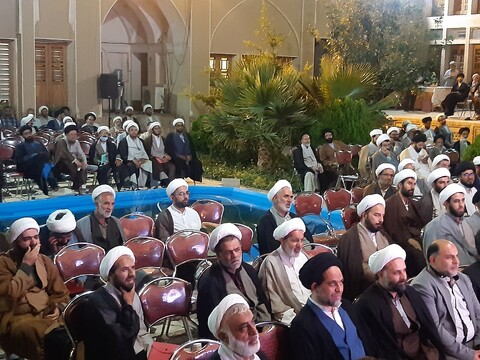 تصاویر:نخستین گردهمایی روحانیون واءمه جماعات مساجد با شهردارکاشان