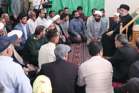 حضور رئیس جمهور در مسجد امام خمینی (ره) محله جوادیه بجنورد
