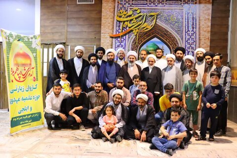 تصاویری از اردوی زیارتی طلاب و اساتید مدرسه علمیه مهدوی و ایلچی تهران در مشهد مقدس