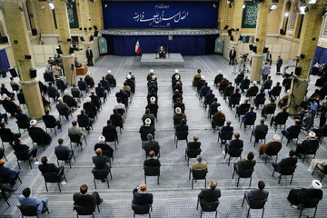 راز سربلندی جمهوری اسلامی در مقابل همه حوادث ایستادگی و نهراسیدن از دشمنان است/ کار اصلی در مبارزه با فساد، در هم شکستن ساختارهای فسادزا است