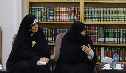 تصاویر/ دیدار معاون نهاد ریاست جمهوری در امور زنان و خانواده با آیت الله اعرافی
