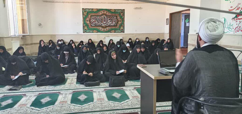 نخستین دوره تربیت مبلغ غدیر در کرمانشاه برگزار شد