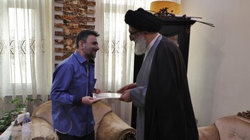 دیدار هفتگی امام‌جمعه کرج با خانواده شهدا و ایثارگران + عکس