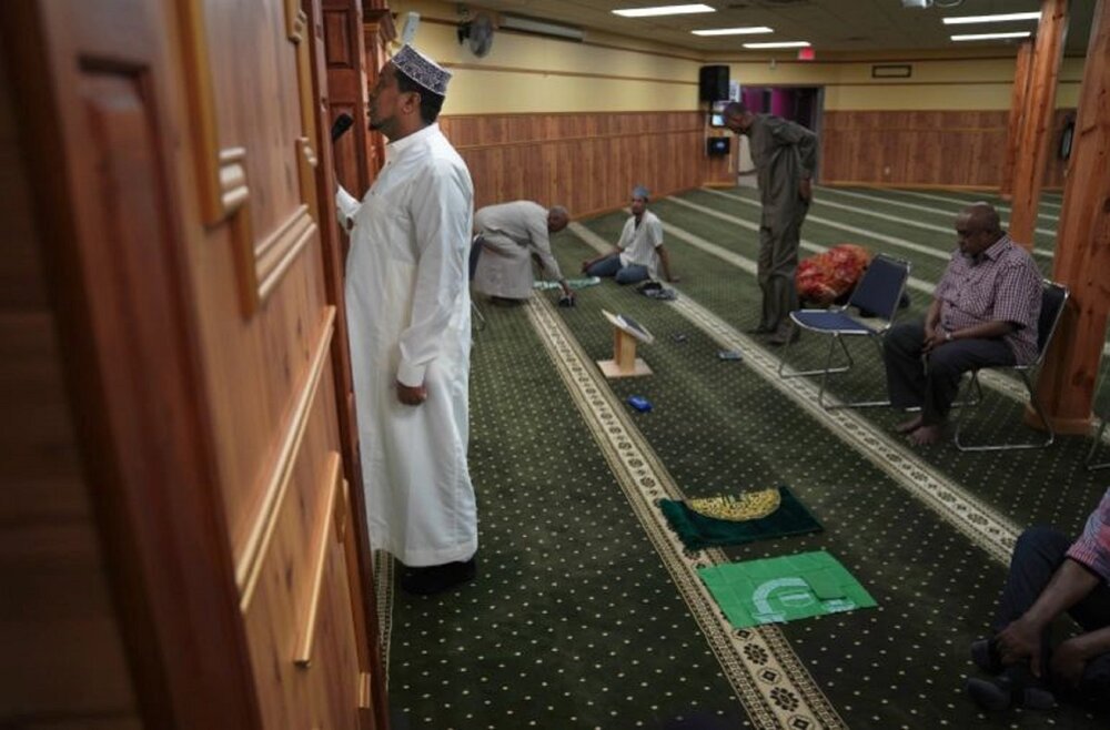 Islamic call to prayer gives Muslims sense of belonging in Minneapolis