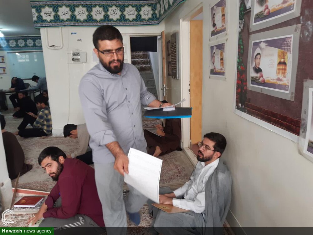 آغاز امتحانات ترم اول دوره ارتقایی در مدارس علمیه آیت الله اعتمادی کاشان