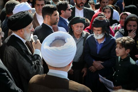 تصاویر/ حضور رئیس جمهور در بین اهالی روستای «قلعه‌جی» شهرستان سروآباد کردستان