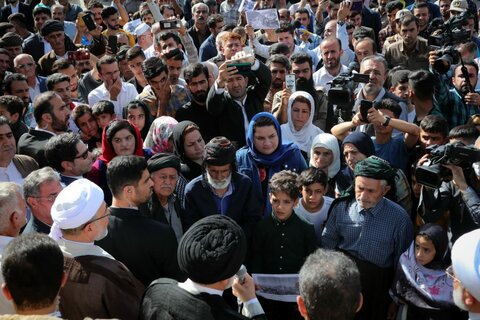 تصاویر/ حضور رئیس جمهور در بین اهالی روستای «قلعه‌جی» شهرستان سروآباد کردستان