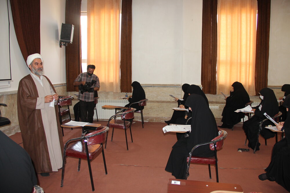 پذیرفته شدگان حوزه علمیه خواهران قزوین از نیمه دوم شهریور در کلاس‌ها حاضر می‌شوند