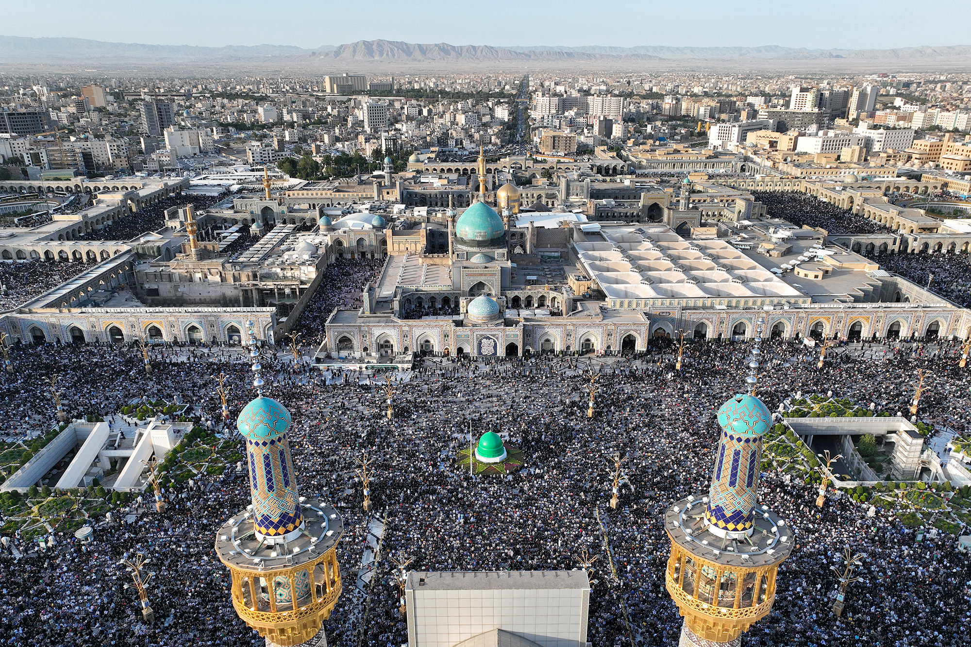 Photo/ Arafah prayer at Imam Reza holy shrine