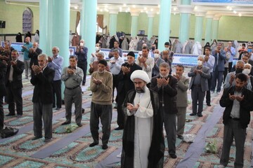 تصاویر/ اقامه نماز عید سعید قربان در تکاب