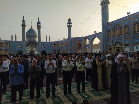 تصاویر: نماز عید قربان دراستان مقدس هلال بن علی آران وبیدگل