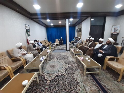 تصاویر: دیدار گروه مشاوره اسلامی حوزه علمیه کاشان بانماینده ولی فقیه