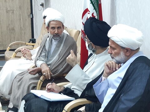 تصاویر: دیدار گروه مشاوره اسلامی حوزه علمیه کاشان بانماینده ولی فقیه