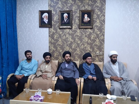 تصاویر: دیدار گروه مشاوره اسلامی حوزه علمیه کاشان بانماینده ولی فقیه