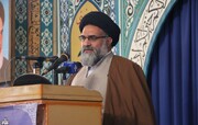 انتقاد امام جمعه یاسوج از عدم پرداخت مالیات توسط فروشگاه‌های زنجیره‌ای در استان