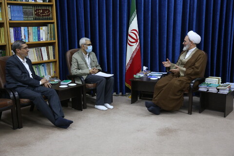 تصاویر/ دیدار رئیس سازمان ملی تعلیم و تربیت کودک با آیت الله اعرافی