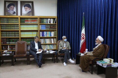 تصاویر/ دیدار رئیس سازمان ملی تعلیم و تربیت کودک با آیت الله اعرافی