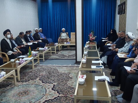 تصاویر:دیدار مسئولان دانشگاه‌های کاشان ،آران وبیدگل، نطنز و بادرود بانماینده ولی  فقیه درکاشان